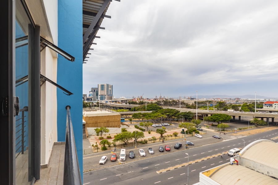 1 Bedroom Property for Sale in Zonnebloem Western Cape